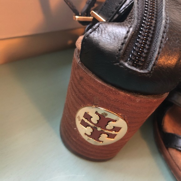 Tory Burch Sandals - Picture 3 of 3